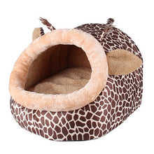 S/M/L Giraffe Printed Bed